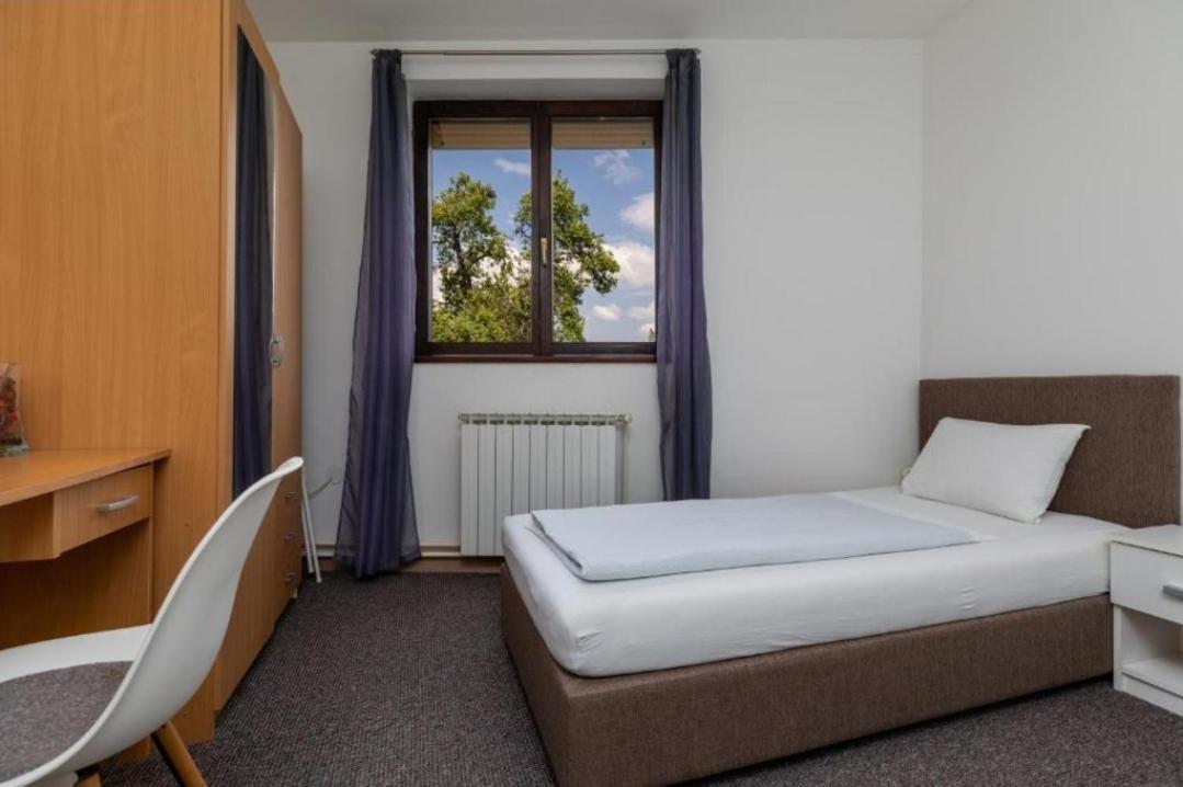 Apartment Karlovac Dış mekan fotoğraf