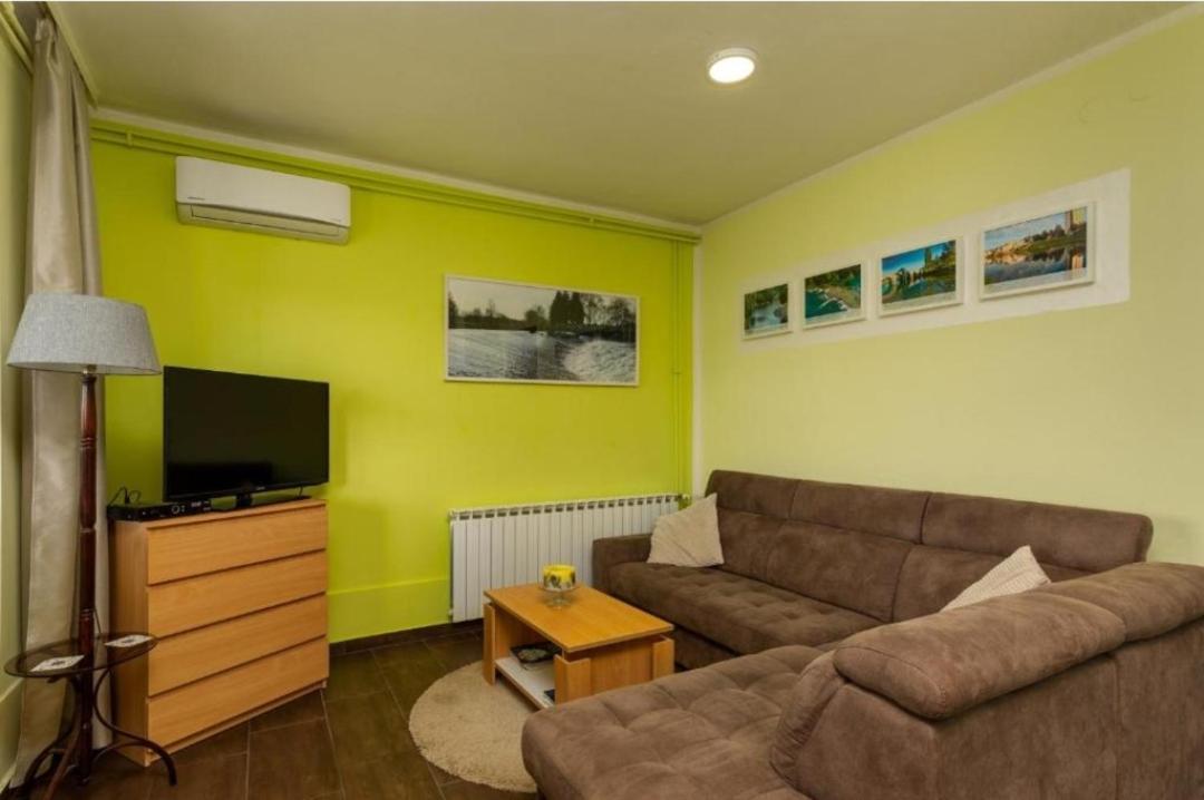 Apartment Karlovac Dış mekan fotoğraf
