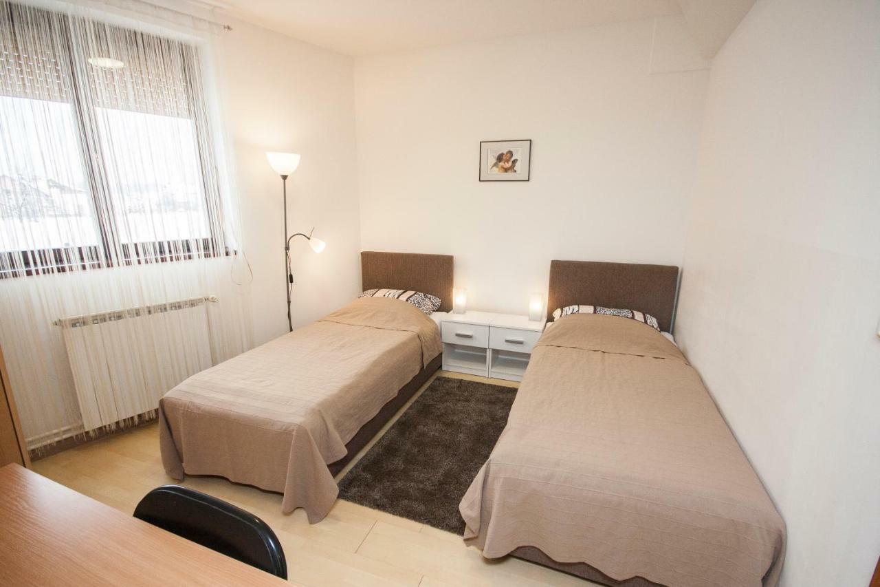 Apartment Karlovac Dış mekan fotoğraf